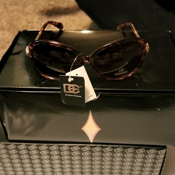 Fashion Sunglassed - Picture 5 of 15